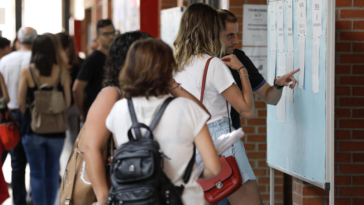 Educación propone que las oposiciones aplazadas se inicien en marzo