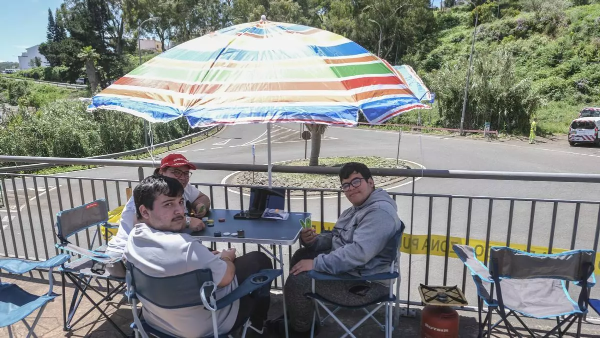 Casas rurales, terrenos para autocaravanas y el fin de obtener fondos para un viaje: mil opciones para sacar partido del rally