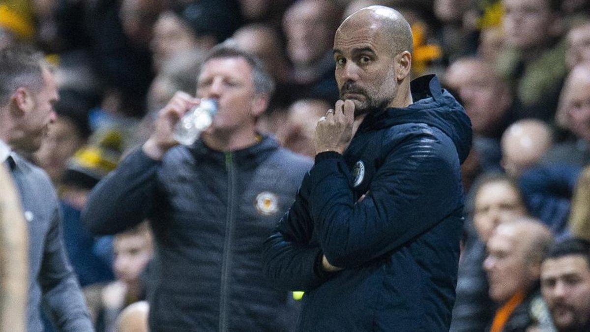 Guardiola durante la eliminatoria ante el Newport