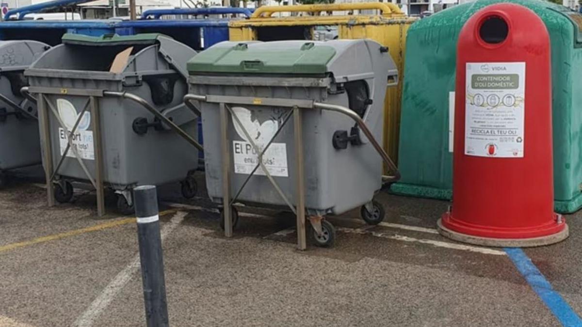 Contenidors de reciclatge.