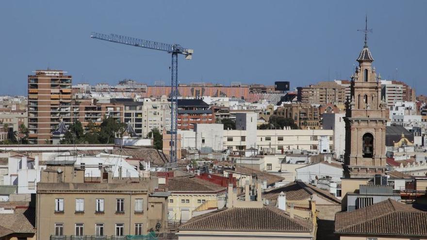 Una imagen de varios edificios en la ciudad de València