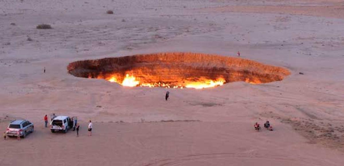 Cráter de Darvaza, en el centro de Turkmenistán.