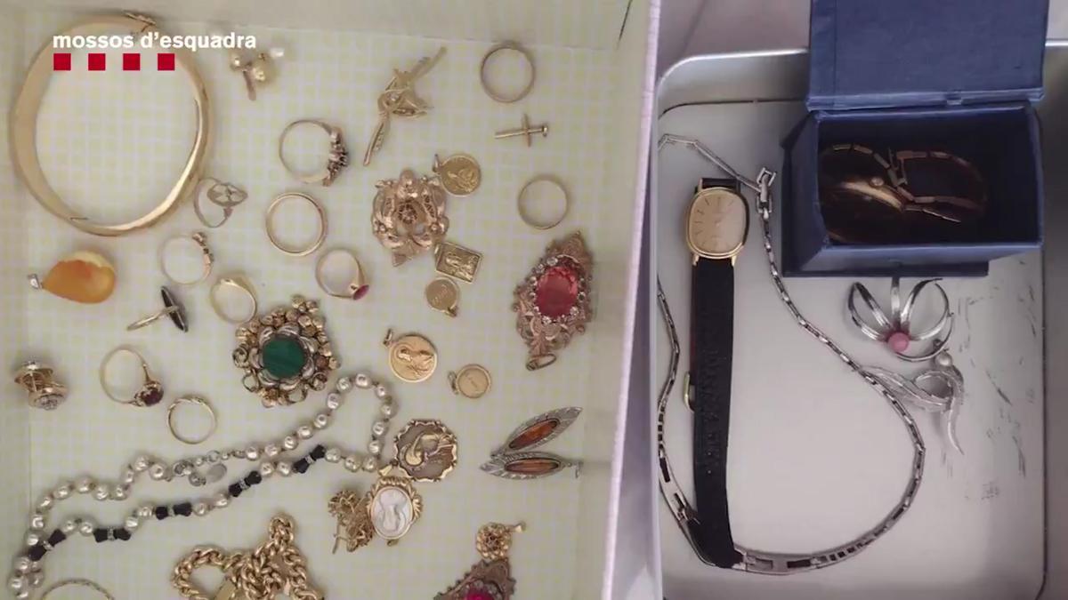 Detinguda una cuidadora per robar i vendre joies d’una dona nonagenària a Girona