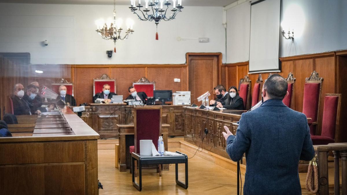 El acusado declara durante el juicio en la Audiencia Provincial de Badajoz.