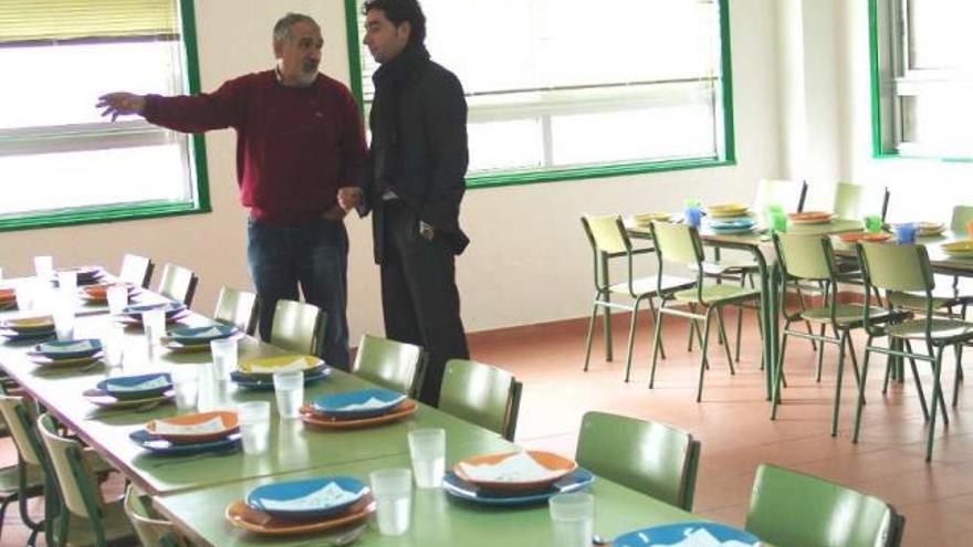 Comedor del colegio Pedro Barrié de la Maza, en la parroquia de Mondego. / la opinión