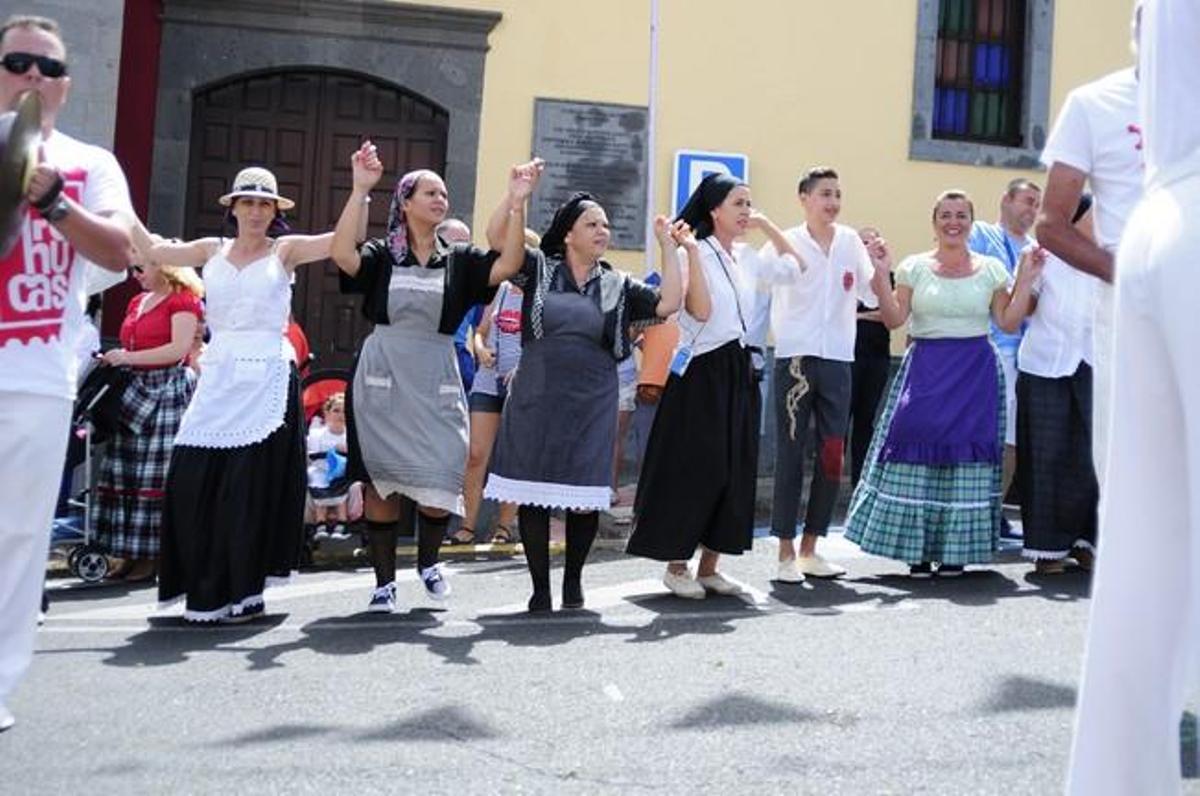 Traida Infantil del Agua de Lomo Magullo 2016 Traida Infantil del Agua de Lomo Magullo 2016
