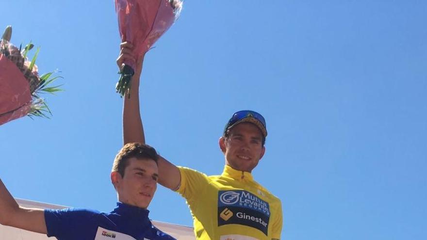 Grigorev, con el maillot de ganador de la Vuelta a Ávila