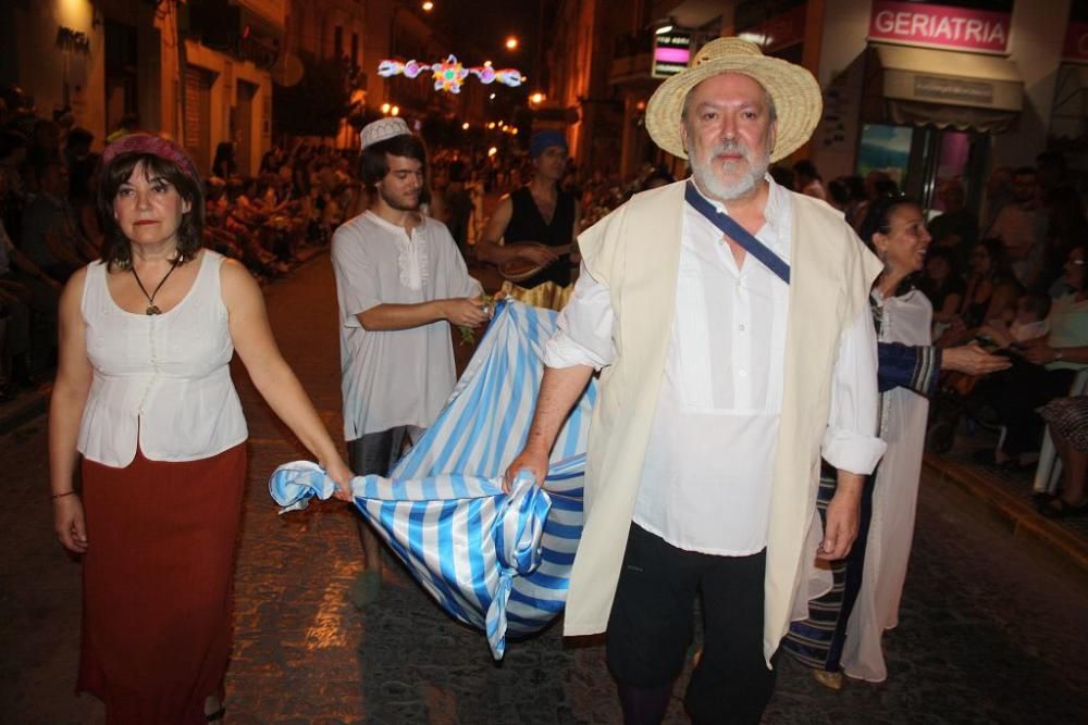 Los Moros y Cristianos de Jumilla cumplen treinta años con un espectacular desfile