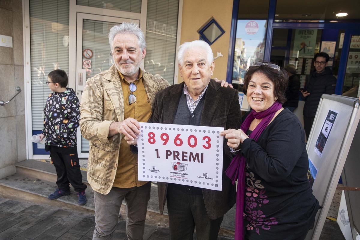 El 89603, primer premio de la Lotería del Niño 2023 se ha vendido en la administración LAnxova Milionària de LEscala, localidad costera de Girona