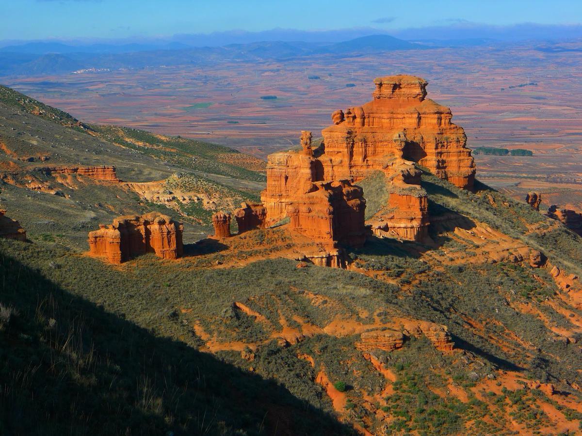 Las vistas sobre los Castillos de Armantes son el ‘hype’ de la ruta
