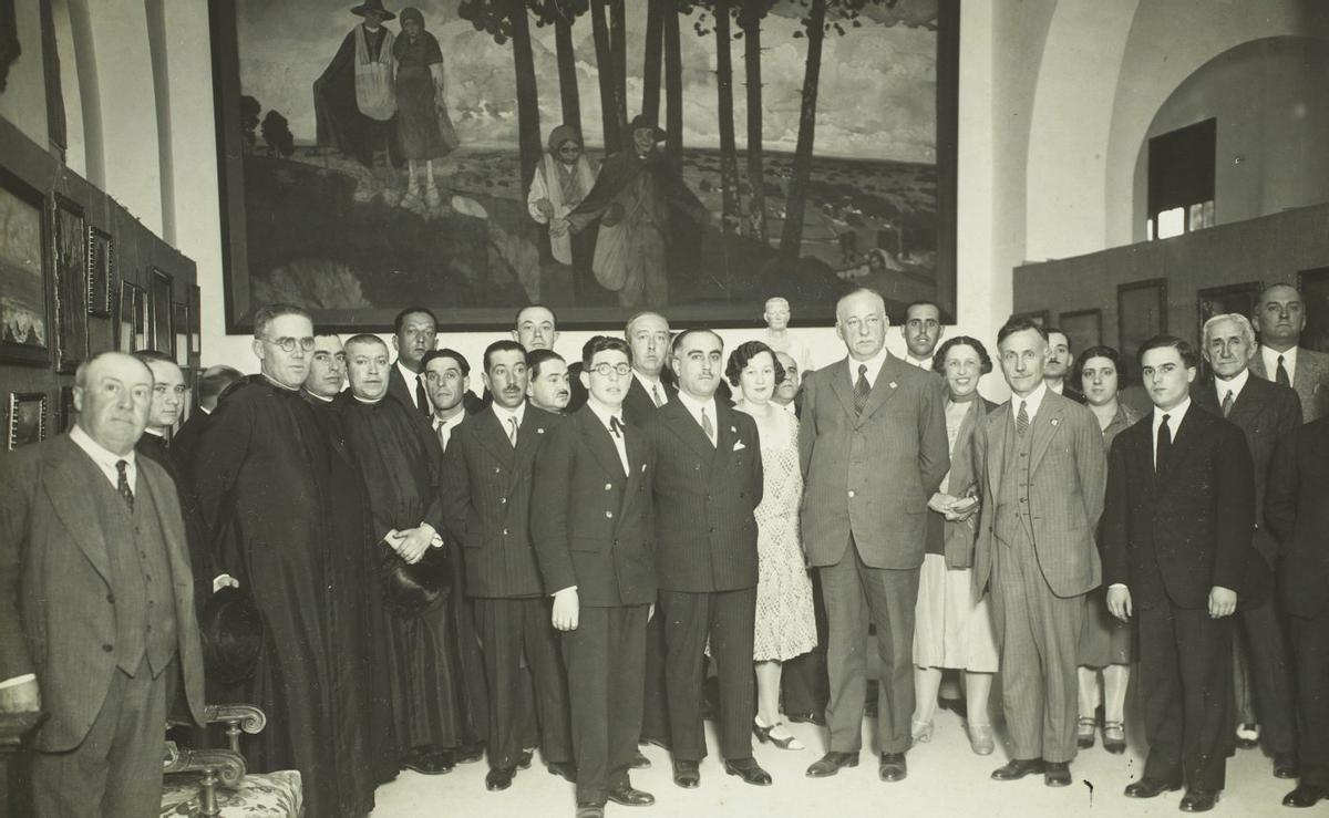 Antonio Palacios (diante) e Enrique Peinador Lines (primeiro pola dereita) diante da Fonte da Gándara.  | // ARQUIVO PACHECO DO CONCELLO DE VIGO.