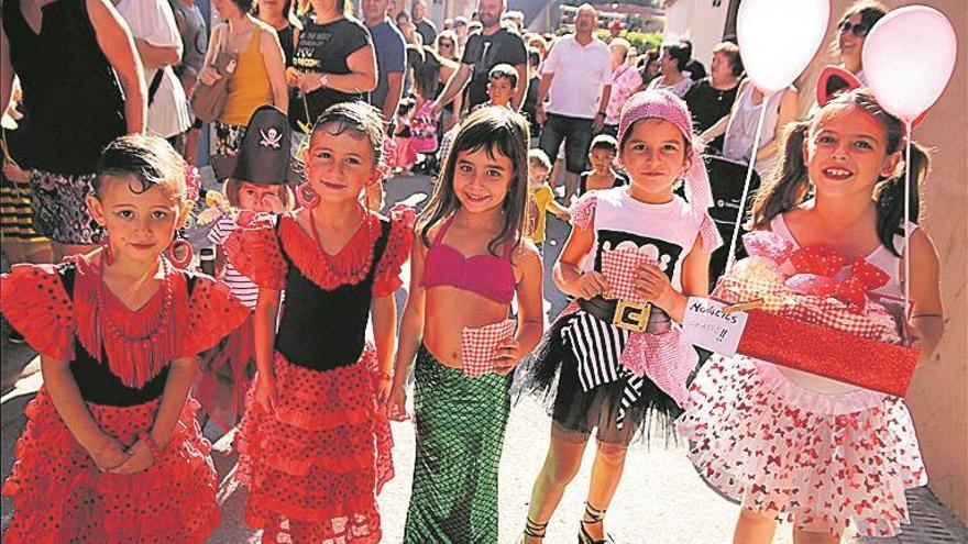 Disfraces infantiles al ritmo de Ramonets en fiestas de Borriol