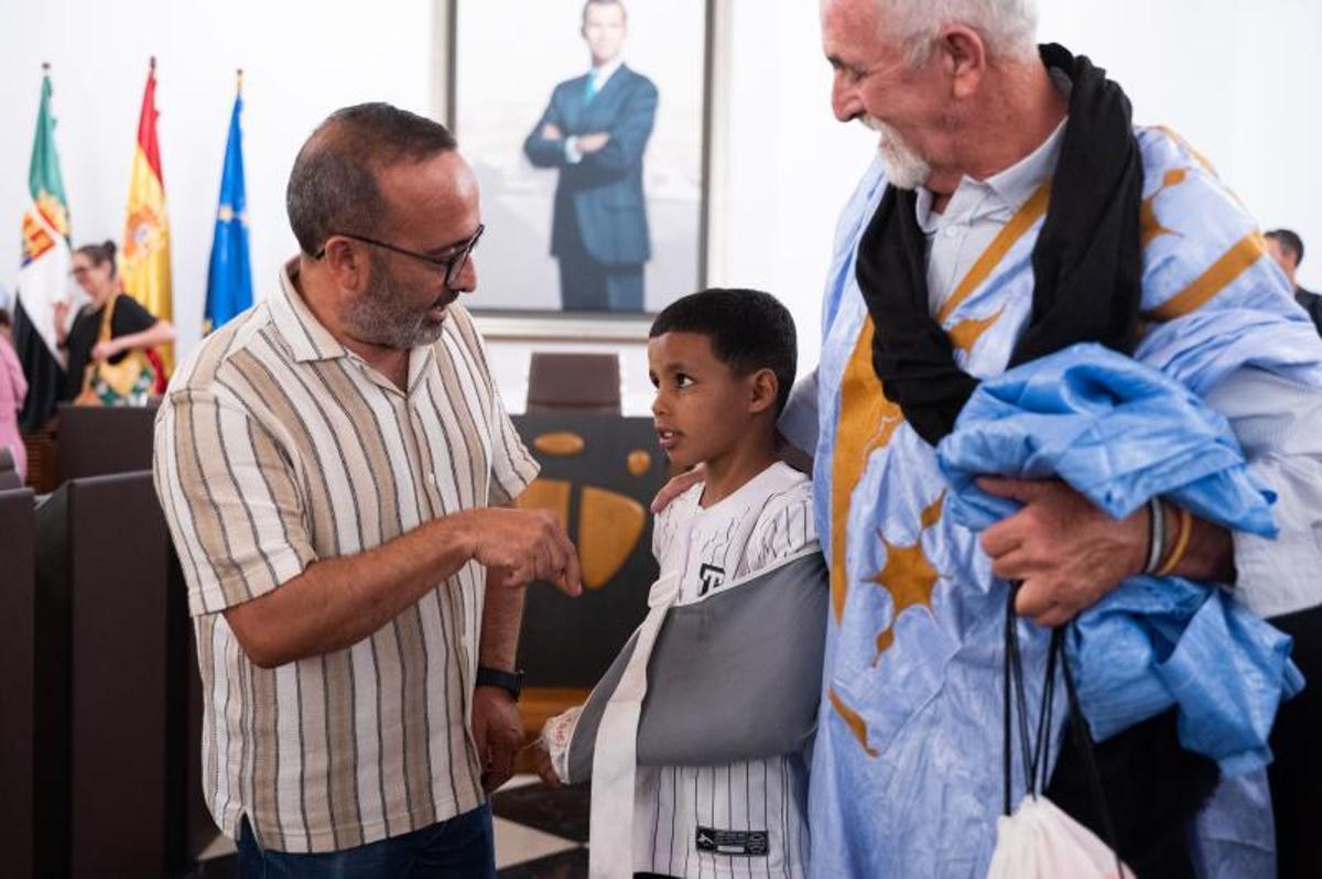 Los niños saharauis viven una jornada institucional en la Diputación de Cáceres Los niños saharauis viven una jornada institucional en la Diputación de Cáceres