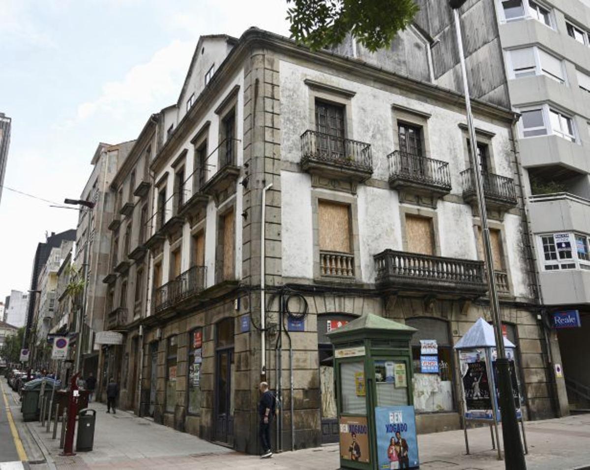 Esquina de Andrés Muruais y Andrés Mellado. | R. V.