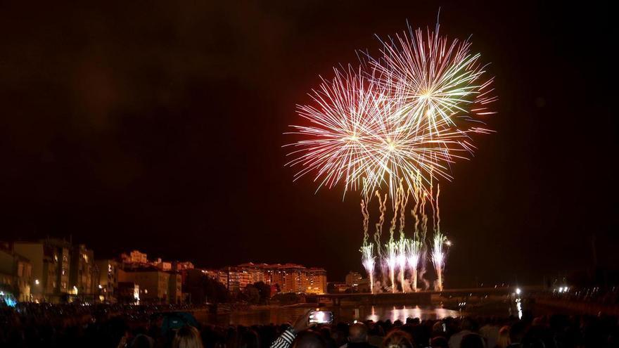 Cómo ver los Fuegos de Bouzas 2026: a pie de ría, en lo alto de Vigo o en un barco con música y comida