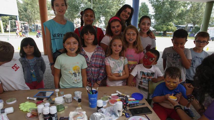 Niños en un taller de la TIA