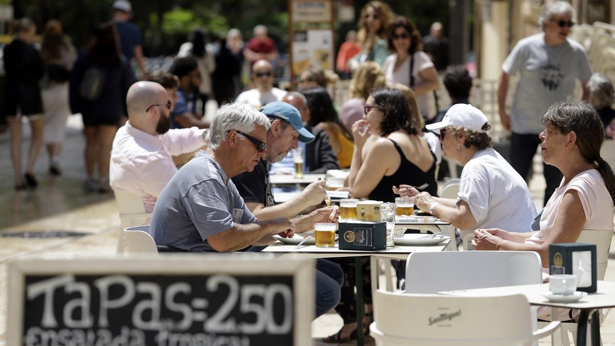 Turistas en Málaga.