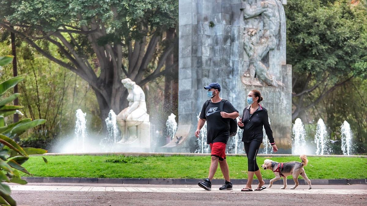 Un fallecido y 634 contagios de Covid este miércoles en Canarias