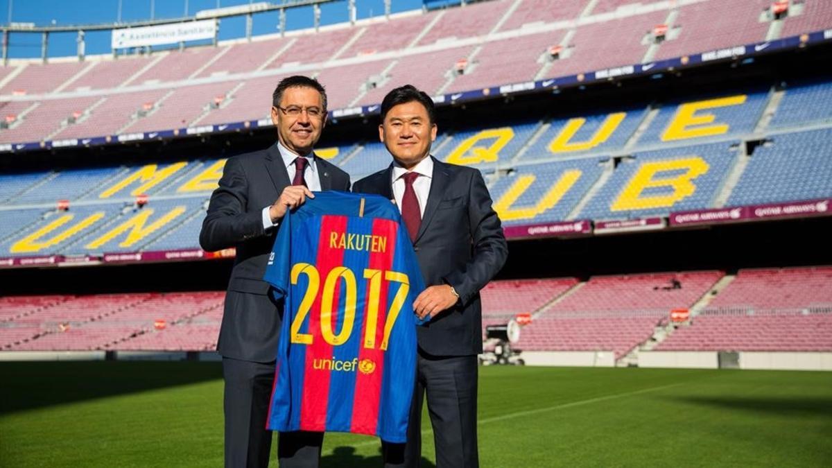 marcosl36310624 deportes  acord patrocini amb rakuten  josep maria bartomeu 170101170138