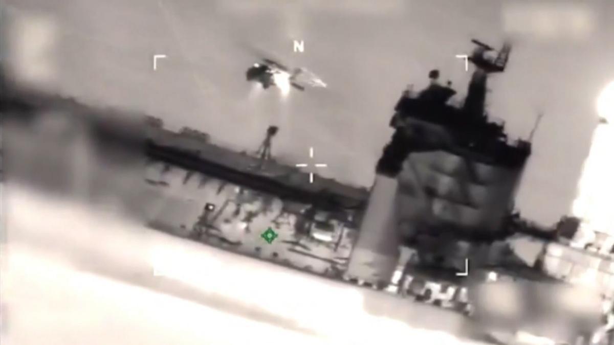 EEUU intercepta a un petrolero que huyó cerca de Venezuela tras semanas de persecución