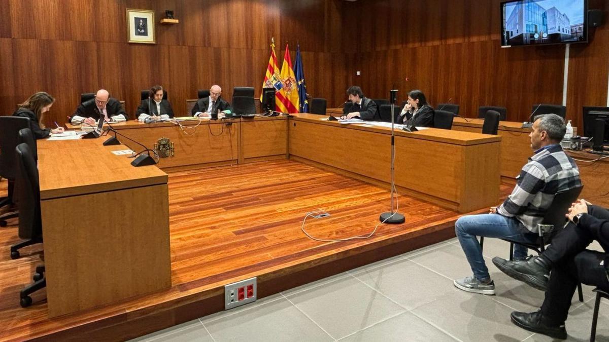Vasile Galban, en el banquillo de los acusados de la Sección Tercera de la Audiencia de Zaragoza.