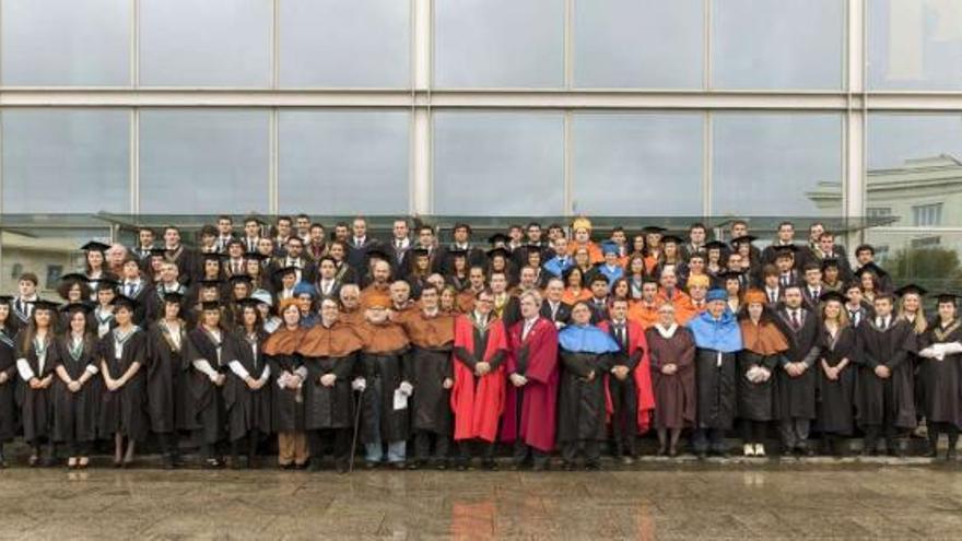 El Centro de Estudios Superiores celebra su graduación en A Coruña