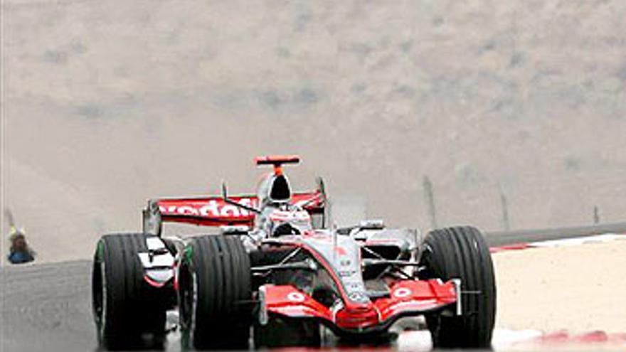 El brasileño Massa saldrá primero en el Gran Premio de Bahrein y Hamilton en segundo lugar