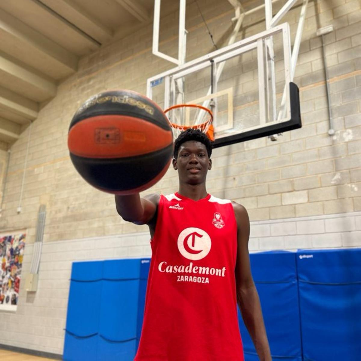 Soumaila Keita, en la pista auxiliar del pabellón Príncipe Felipe.