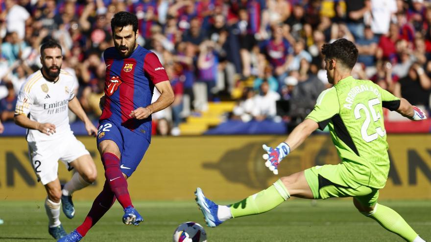 Bellingham treu la llengua al Barça en temps de descompte i dona el clàssic al Madrid (1-2)