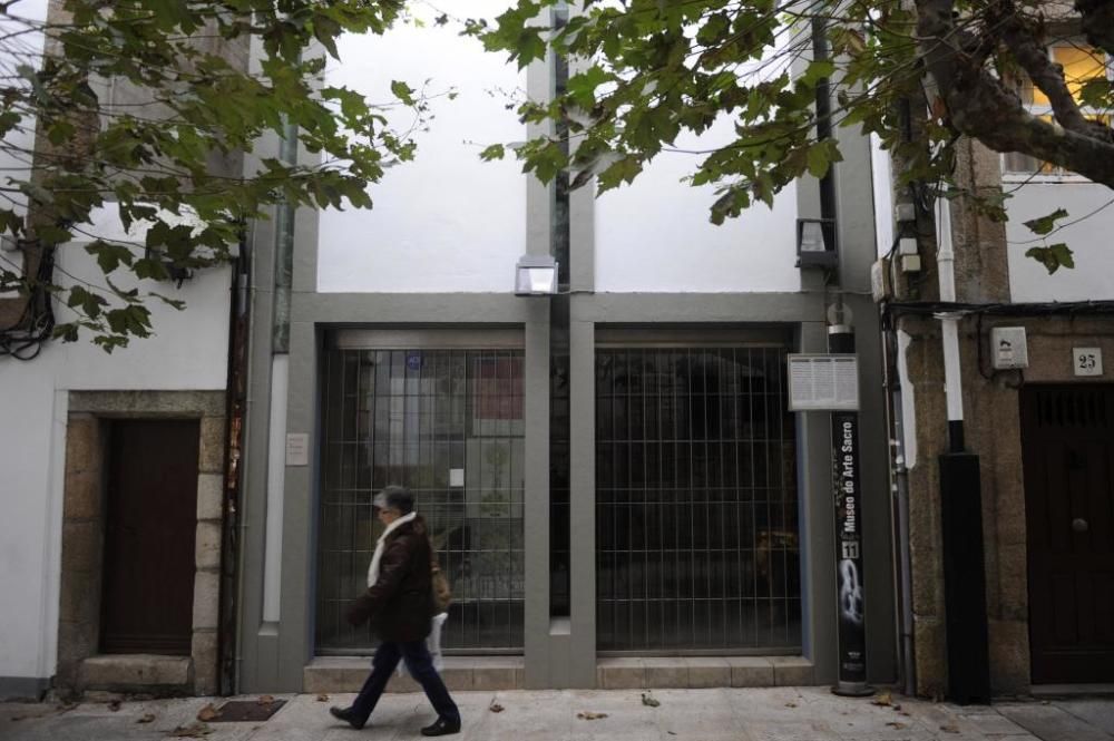 Fachada del Museo de Arte Sacro de la Colegiata de Santa María.