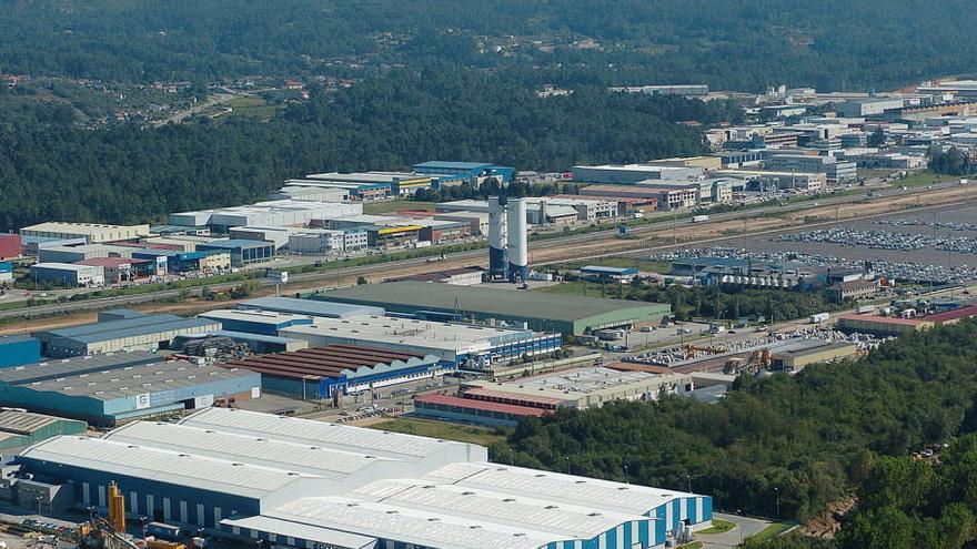 Vista aérea de los polígonos de A Granxa y As Gándaras, en Porriño. // FdV