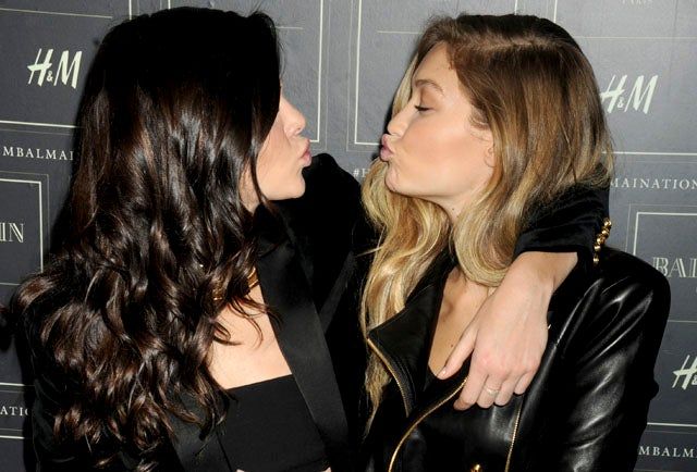 Gigi Hadid y Kendall Jenner en la presentación de Balmain para H&M