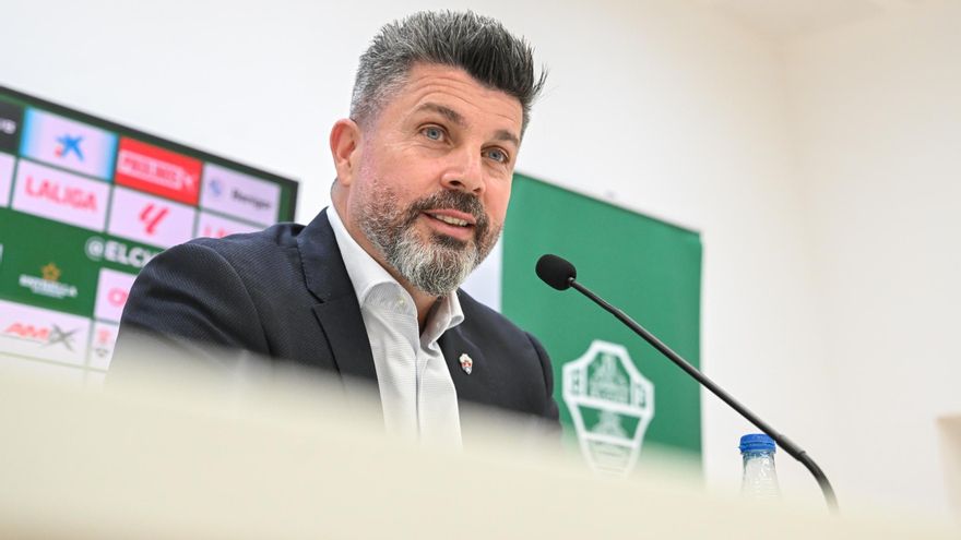 El mercado del Elche avanza a un ritmo inédito desde la llegada de Bragarnik