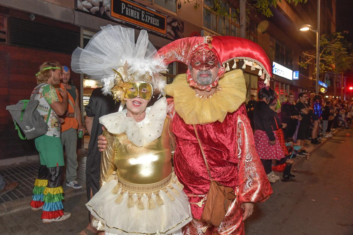 Una pareja de venecianos en la Cabalgata del Carnaval de Las Palmas de Gran Canaria.