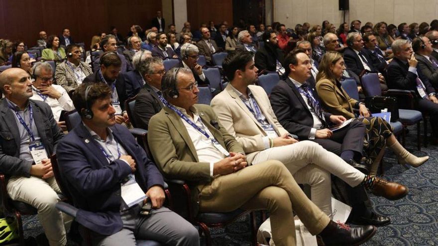 Asistentes al congreso nacional de áreas empresariales.
