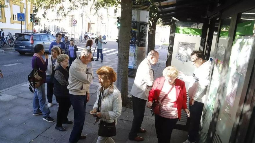 ¿Cómo recargar el bonobús de Aucorsa? Formas de hacerlo &#039;on line&#039; y ubicaciones físicas