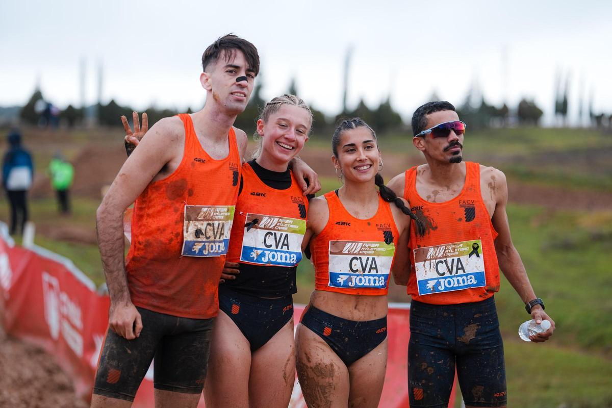 Relevo mixto de la Selección Valenciana en el Campeonato de España de cross.
