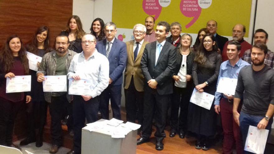 L´Institut Alacantí de Cultura Juan Gil-Albert lliura els diplomes per les Ajudes a la Investigació