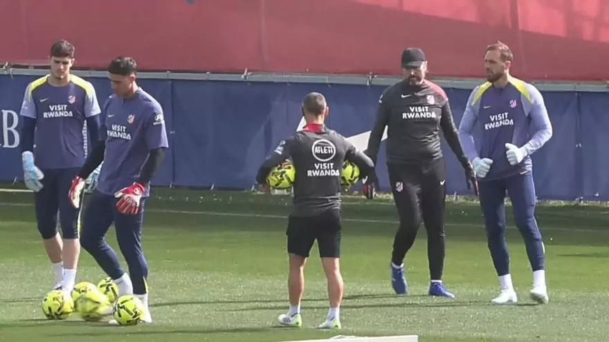 El Atlético de Madrid prepara el encuentro ante la Real Sociedad, su rival en la final de Copa