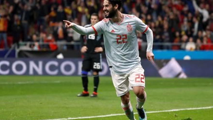 Isco Alarcón celebra un dels seus tres gols d&#039;ahir.