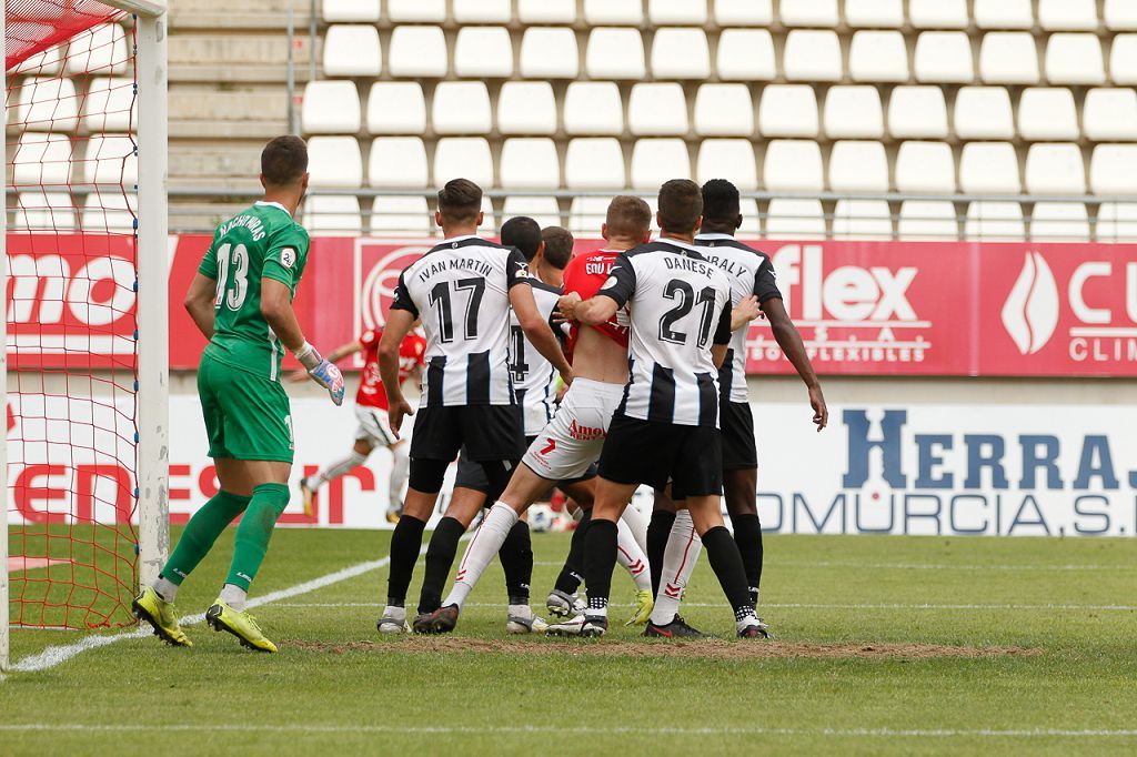 El Real Murcia no levanta cabeza (0-0)