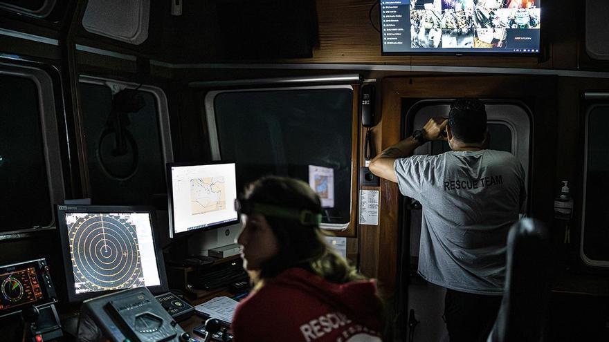 Primer aviso del Ejército de Israel al Open Arms a través del canal de emergencia marítimo cuando la flotilla estaba en aguas internacionales