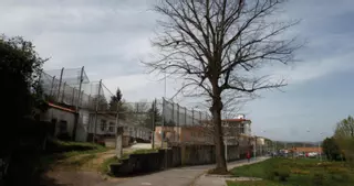 El drama de los trabajadores del centro de menores de Sograndio: cuatro fugas en cinco días y un ataque con "mataleón" a un conductor