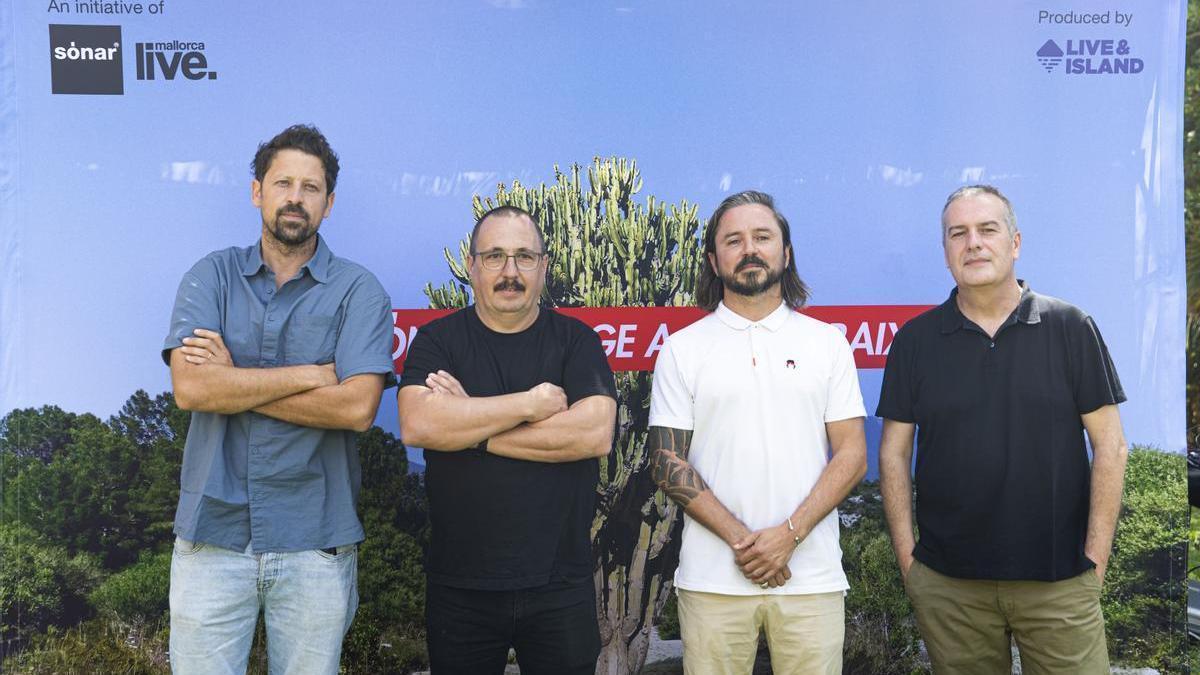 Pere Joan Sureda, de Esment, junto a Sergi Caballero, Álvaro Martínez y Ricard Robles