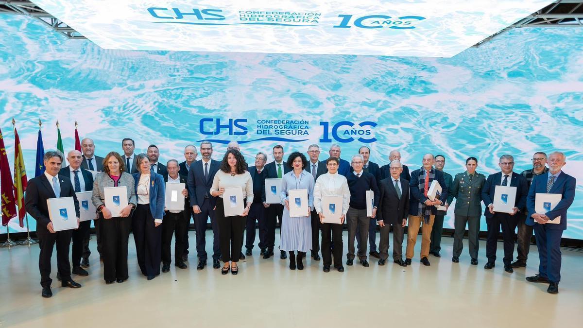 El encuentro reunió a responsables institucionales, antiguos presidentes de CHS, usuarios del agua y representantes del ámbito agrario, ambiental y social.