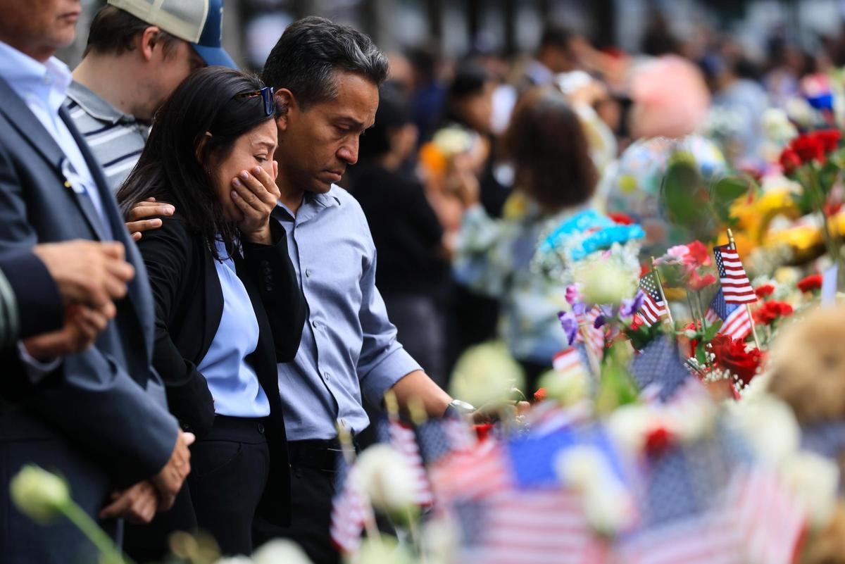 Nueva York recuerda el 11S un cuarto de siglo después con reto de mantener viva la memoria.