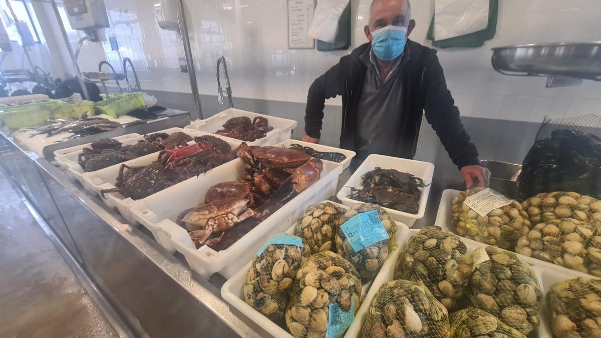 Los pescaderos confían en que la Semana Santa dispare las ventas.