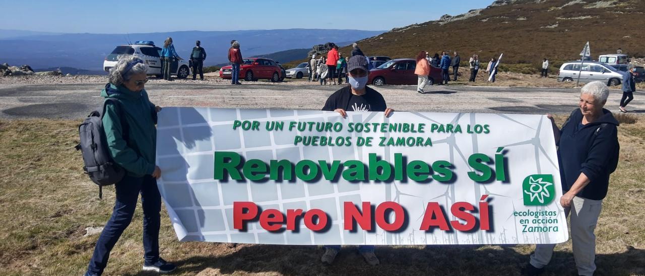 Concentración en Sanabria en contra de los macroproyectos de renovables.