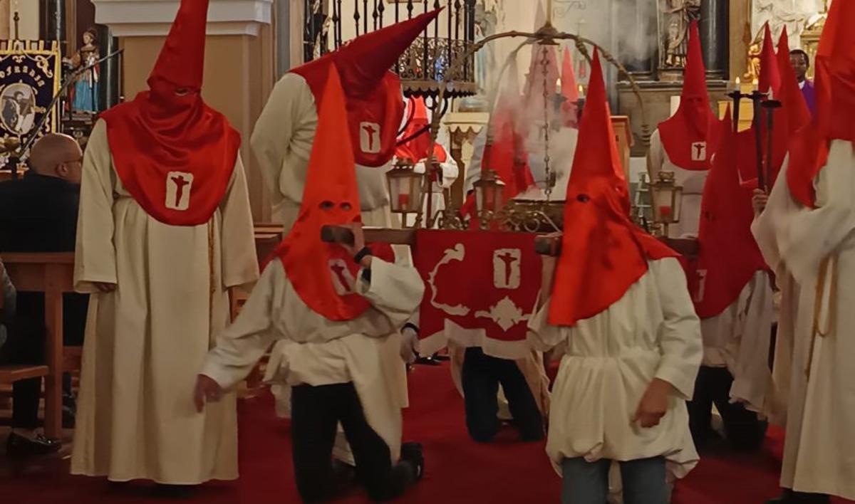 Manganeses enmudece en la procesión del Santo Cristo