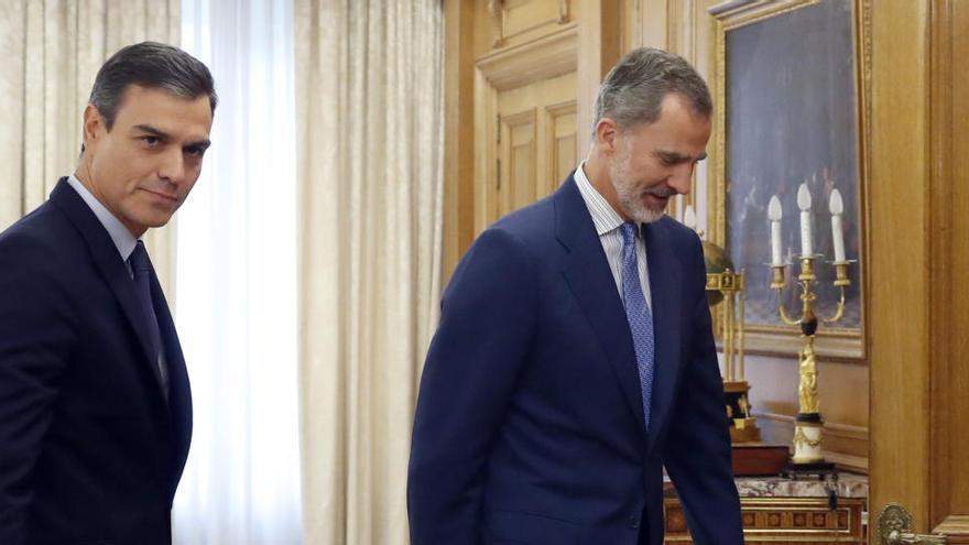 Pla mitjà del president del govern espanyol en funcions, Pedro Sánchez, i del rei Felip VI el 17 de setembre del 2019